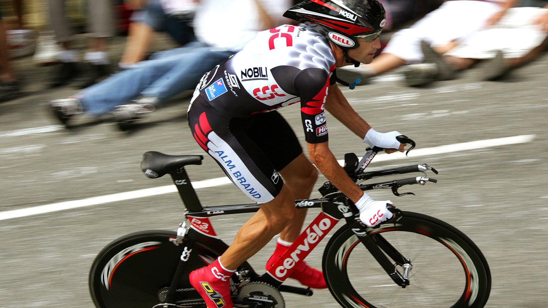 _快船队整体协调，比赛节奏良好_，快船队的阵容